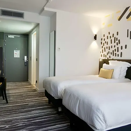 Golden Tulip Roissy Witz Hotel