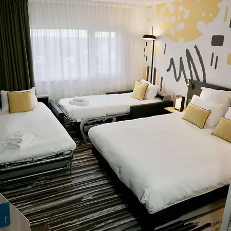 Golden Tulip Roissy Witz