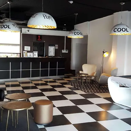 Golden Tulip Roissy Witz Hotel