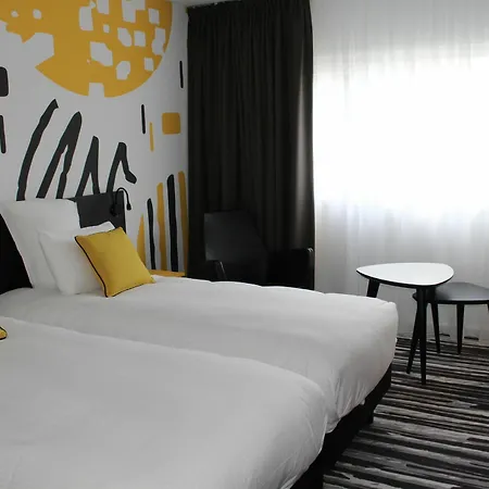 Golden Tulip Roissy Witz