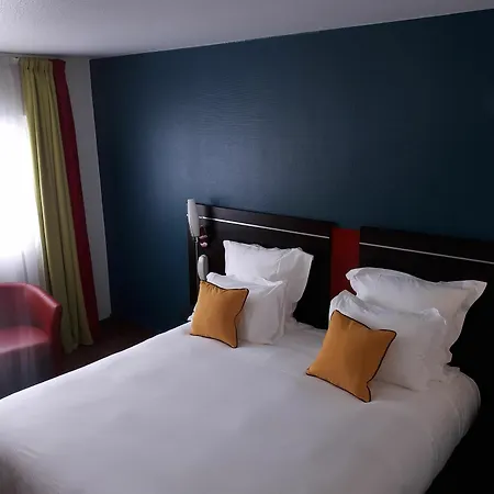 Golden Tulip Roissy Witz Hotel 4*