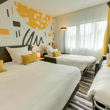 Golden Tulip Roissy Witz